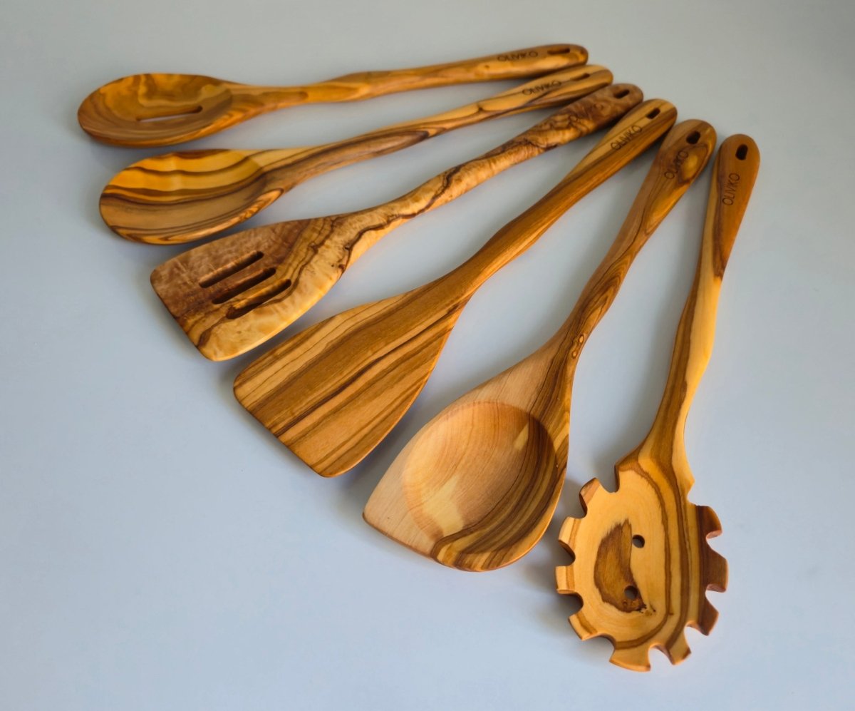 OLIVIKO Olive Wood Pasta & Cooking Set – 7 Piece with Salad Tongs