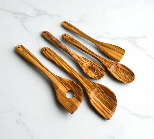 Kit d'ustensiles en bois d'olivier faits à la main de 5 ustensiles 1 spatule + 4 cuillères 100% bois d'olivier