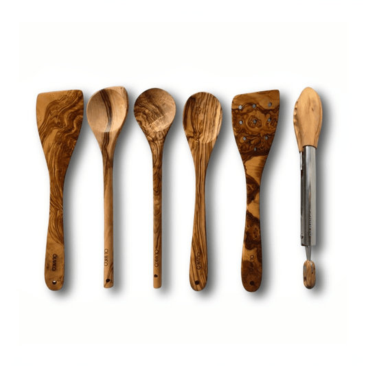 OLIVIKO Olive Wood Cooking Set – 6 Piece with Salad Tongs, studio flat lay of all pieces