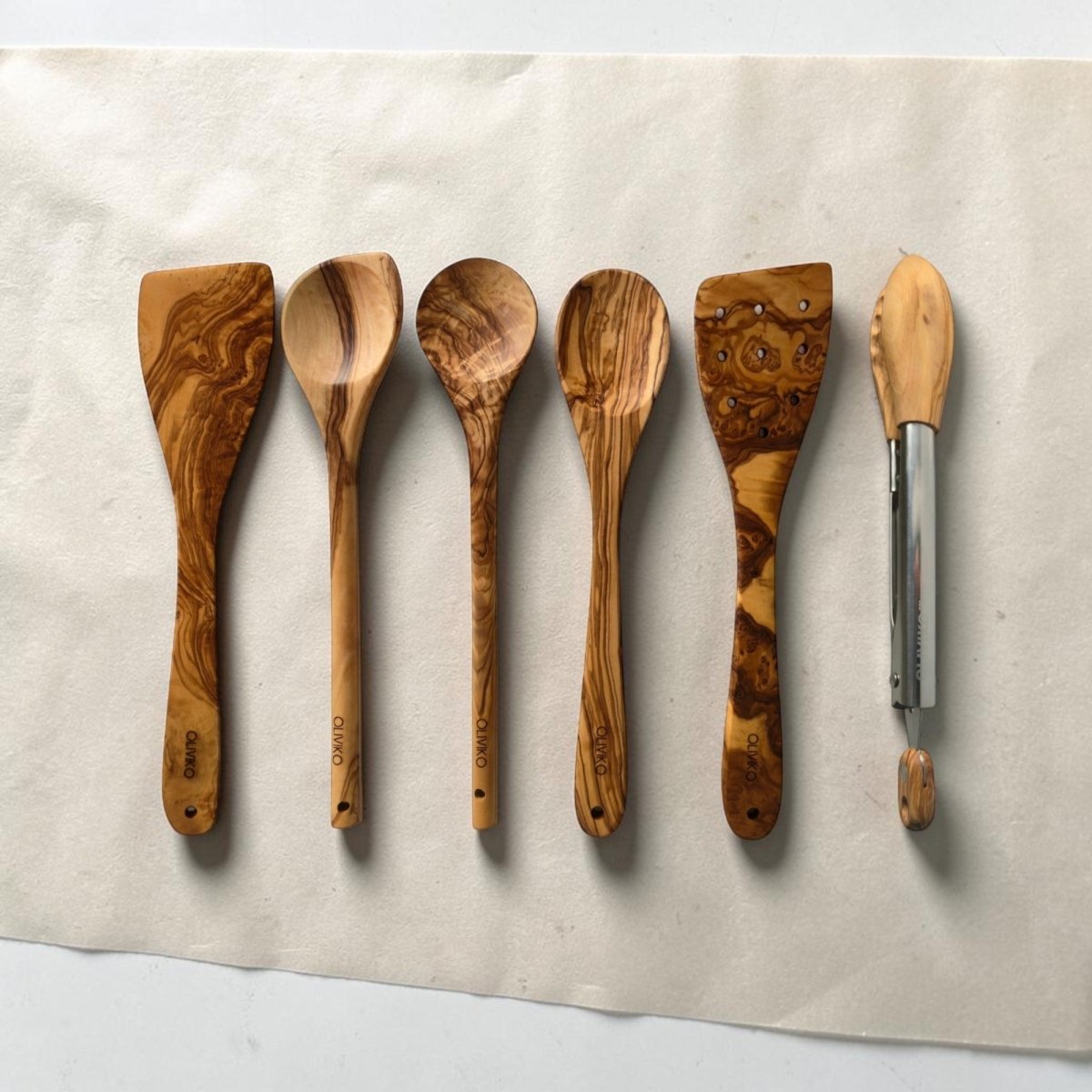 OLIVIKO Olive Wood Cooking Set – 6 Piece with Salad Tongs, spatulas, spoons, fork and salad tongs